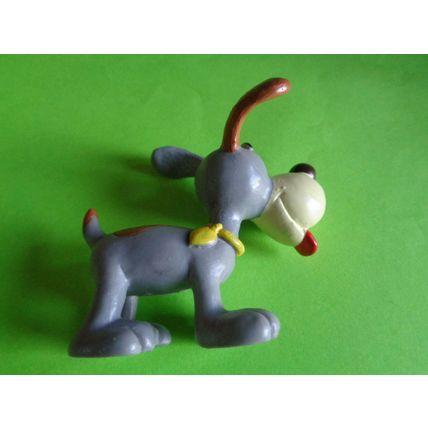 Puppy dog friend of the smurfs