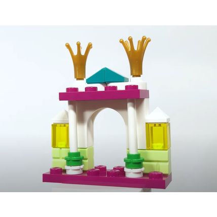 NEW Disney Lego Tiana Micro Doll Figure and Fireplace with Frog & Tiana's Palace