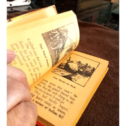 Big Little Book Gene Autry And The Bandits Of Silver Tip By Gene Autry 1949