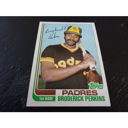 1982 Topps Card # 192A Broderick Perkins Excellent-Mint (6) San Diego Padres