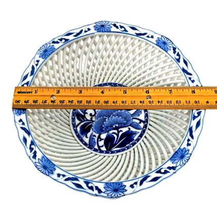 Japanese Kinpo Hasami Lattice Woven Porcelain Footed Bowl Blue White Floral Vtg