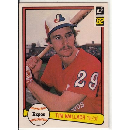 1982 Donruss baseball card 140 Tim Wallach RC - Expos Rookie