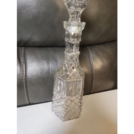 14" Vintage Libbey Cambridge Diamond Cut Glass Decanter Stopper Whiskey Bourbon