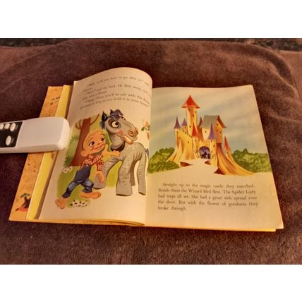 Little Golden Book Bil Baird's Whistling Wizard By Alan Stern (A) Edition 1952