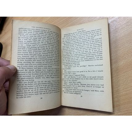 1951 FRANCES HODGSON BURNETT "THE SECRET GARDEN" PENGUIN FICTION PB BOOK (P2)