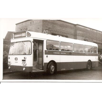 Black & White Photograph of Yorkshire Traction Co. Ltd. - THE 629H