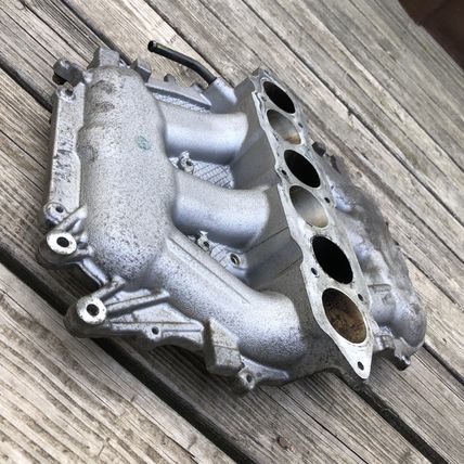 03 04 05 2006 Nissan 350Z G35 Lower Intake Manifold Plenum Collector VQ35DE Z33