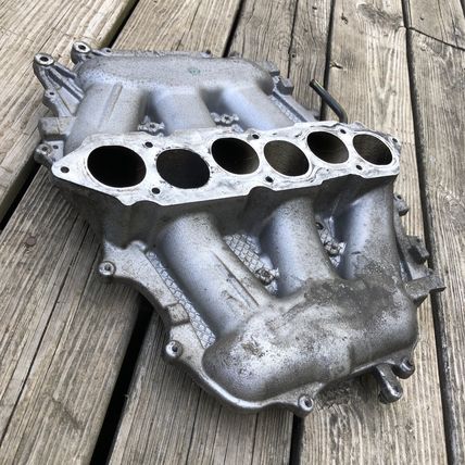 03 04 05 2006 Nissan 350Z G35 Lower Intake Manifold Plenum Collector VQ35DE Z33