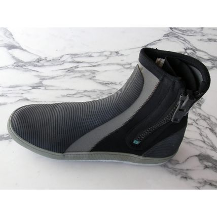 Yak Trak Ultra XL Zipped Wetsuit Boots Canoe Kayak Bag Sail Boat Windsurf Surf