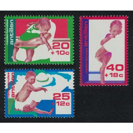 Neth. Antilles Child Welfare Carrying the Child 3v 1976 MNH SG#622-624