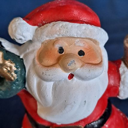 Greenbrier SANTA CLAUS Christmas STOCKING HOLDER Mantel Cement Hanger Hook