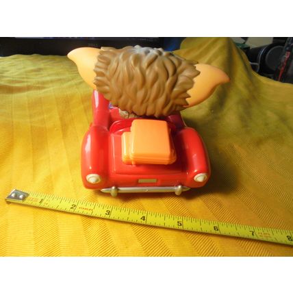 Funko Pop Hot Topic EXCLUSIVE! GREMLINS - GIZMO In Red Corvette!! #71 ! $25.00