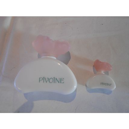 Pivoine Perfume Bottle and Box