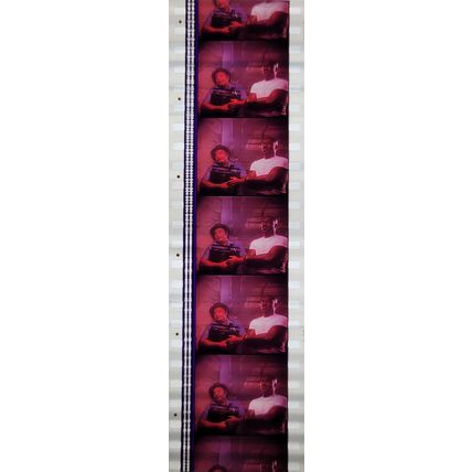 Pk GEB - B - MIX - b 052Z. 1 STRIP OF 5 - 35MM FILM CELLS. ( R ? )