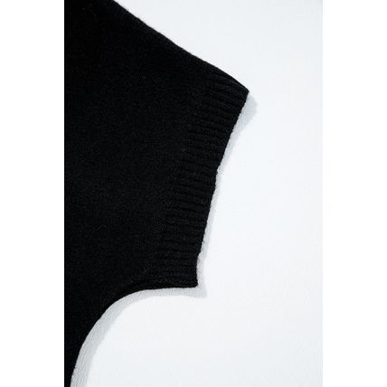 Black Bow Pattern Knit Short Sleeve Sweater