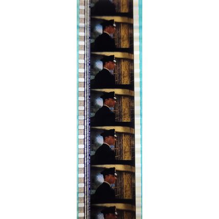 Pk GEB - L - MIX - d 081C . 1 STRIP OF 5 - 35MM FILM CELLS. ( Green Mile)
