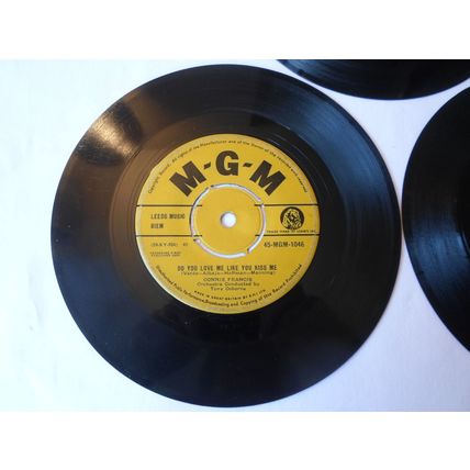 7"x 3.1959/60.CONNIE FRANCIS.AMONG MY SOUVENIRS.MAMA.MY HEART HAS A MIND OF ITS