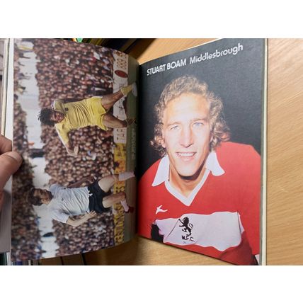 1977 "SHOOT ANNUAL 1978" KEEGAN GERD MULLER FOOTBALL SOCCER HB BOOK (P4)