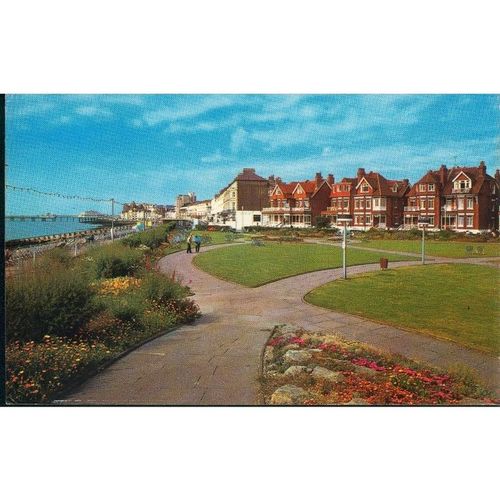 Eastbourne, Sussex - Redoubt Gardens 197? - D. Constance Ltd. V.8928