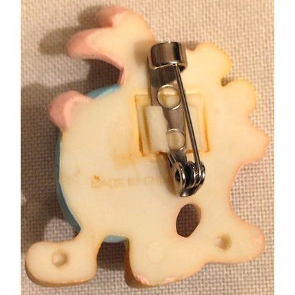 Vintage Easter Bunnies & Daisy Spring Flower Pin Lot of 2 Jacket Coat Pins