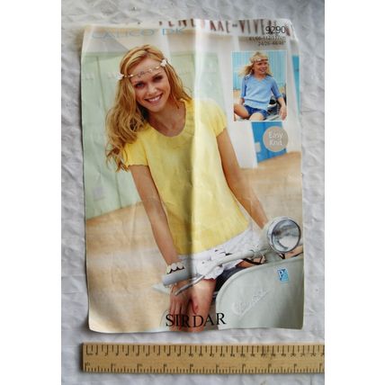 Vintage: Sirdar 9078 mother & daughter tops, Calico DK, 24..46 inch, 61-117 cm