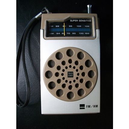 Sharp AM_FM Radio