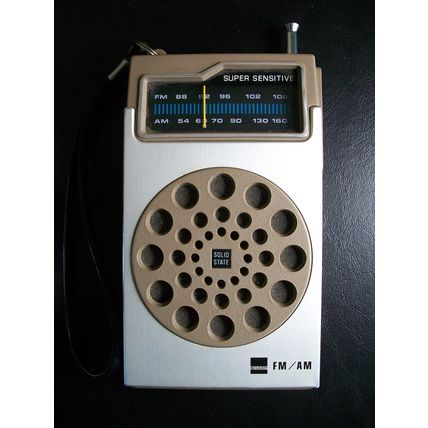 Sharp AM_FM Radio