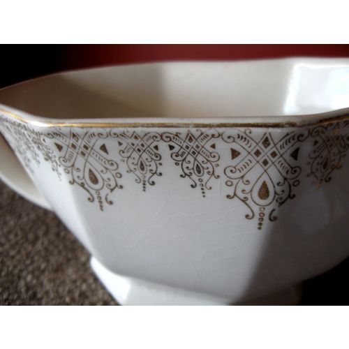 22k Gold Trim Gravy Boat, Sebring Royal China of Ohio Warranted