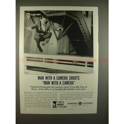 1960 GE PowerMite M5 Flash Bulbs Ad w/ Mike Kovac!!