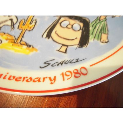 SNOOPY CHARLIE BROWN PEANUTS CERAMIC 30TH ANNIVERSARY PLATE 10"D 1980 SCHMID