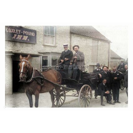 col0158 - Horse & Carriage at The Pound Inn , Coxley , Somerset - print 6x4