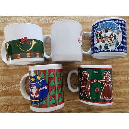 Lot of 5 Christmas Coffee Mugs Gingerbread Santa Claus Ornament Village Horn