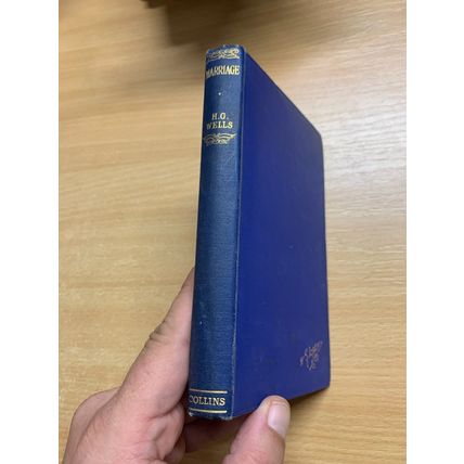 ANTIQUE H G WELLS "MARRIAGE" FICTION SMALL HARDBACK BOOK (P3)