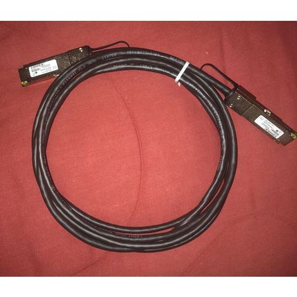QSFP-H40G-CU3M (37-1317-01) CISCO 40GBASE-CR4 QSFP DAC, 3M, PASSIVE