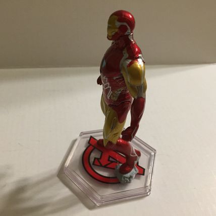 Official Marvel Avengers Iron Man 3" Plastic Figure