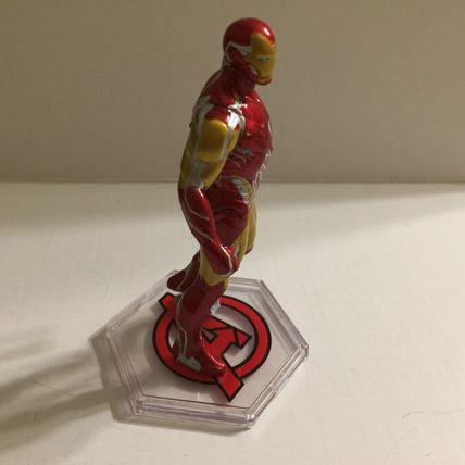 Official Marvel Avengers Iron Man 3" Plastic Figure