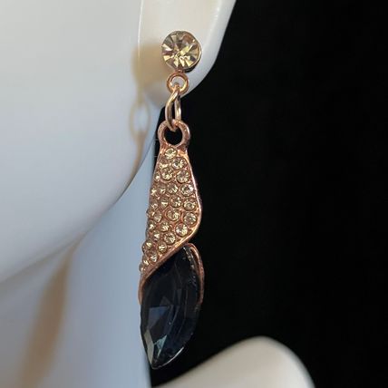 Crystal Teardrop Blue White Earrings #581