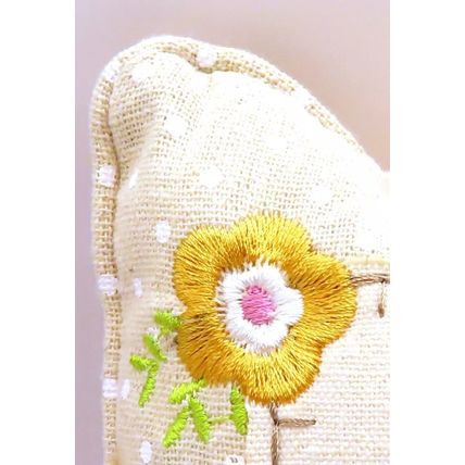 Shabby Chic Pillow Small Youre Never Fully Dressed without a Smile 7 CM Gift