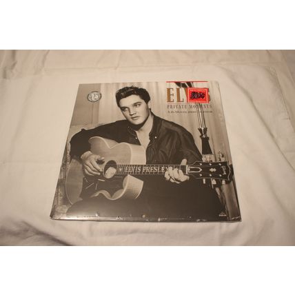2000 Elvis Presley 16 MONTH CALENDAR Mostly SEALED