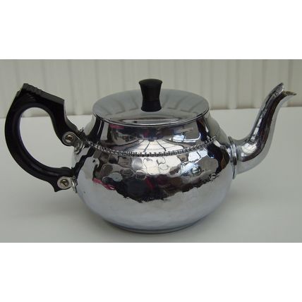 Vintage SONA CHROME Teapot J528 by NCJ Ltd. Stratford-on-Avon England