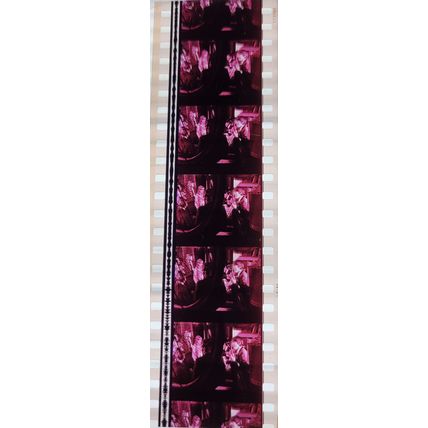 Beatles.. Pk MTP - b039M . 1 STRIP OF 5 - 35MM FILM CELLS