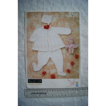 Vintage: Hayfield 3286 coat, legginettes & bonnet, DK, 16-22 inches, 41-56 cm