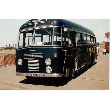 Colour Photograph of Maidstone & District Motor Services Ltd. - NKN 650