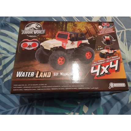 Jada Toys Jurassic World 10.5" Jeep Wrangler Water and Land RC Radio Control Car