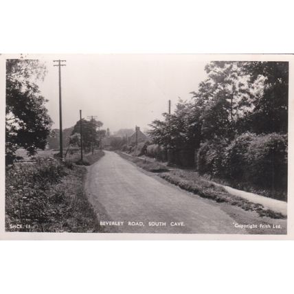 B929 SOUTH CAVE - BEVERLEY ROAD . RP POSTCARD