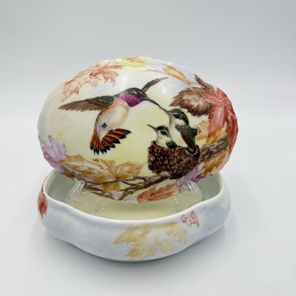 Vintage L.J Pearson Porcelain Painted Art Hummingbird Nest Trinket Box