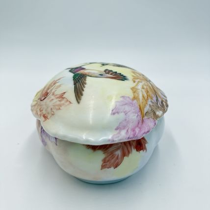 Vintage L.J Pearson Porcelain Painted Art Hummingbird Nest Trinket Box