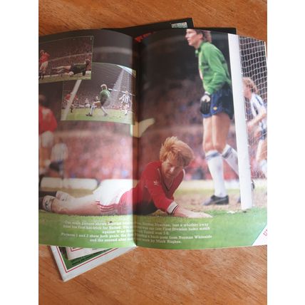X 5 Manchester United Vintage Football Programmes.