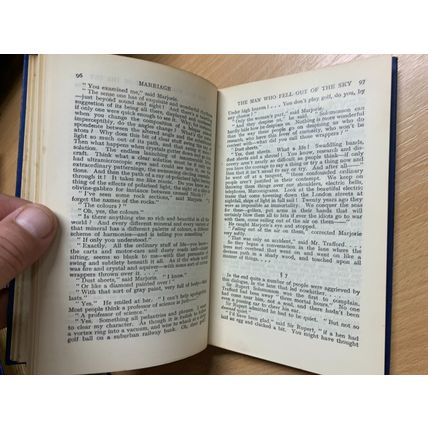 ANTIQUE H G WELLS "MARRIAGE" FICTION SMALL HARDBACK BOOK (P3)