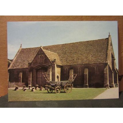 THE ABBEY BARN, SOMERSET RURAL LIFE MUSEUM, GLASTONBURY. unused postcard =